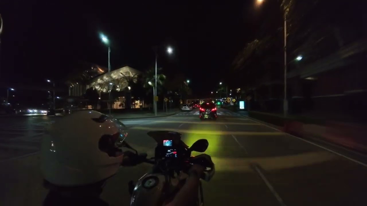 BMW R1250GS : Putrajaya Night Ride : Original Sound