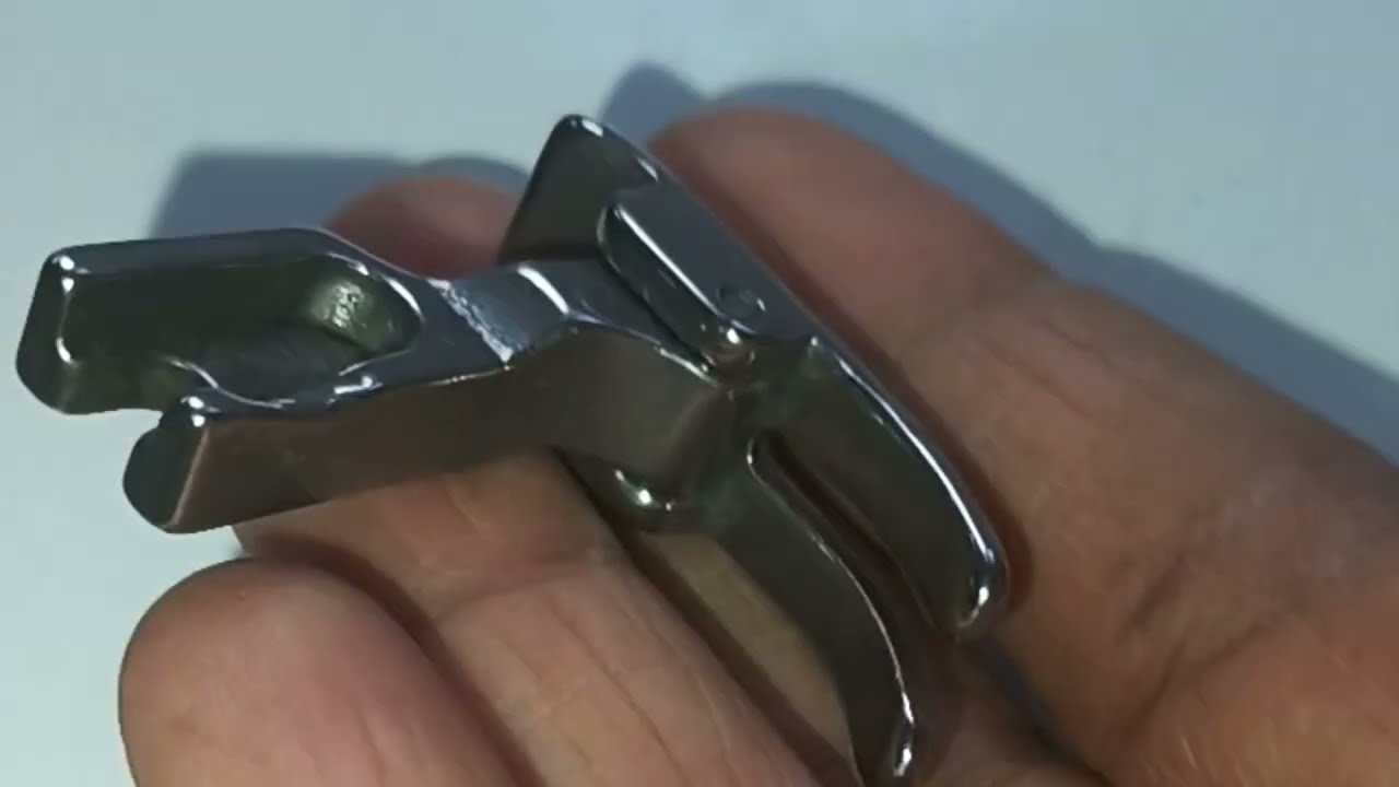 Tailor machine foot change
