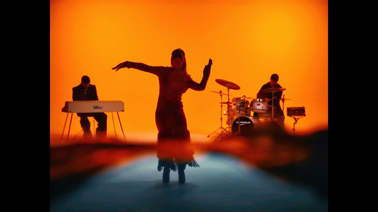 Selah Sue & The Gallands - Another Way (Official Music Video)