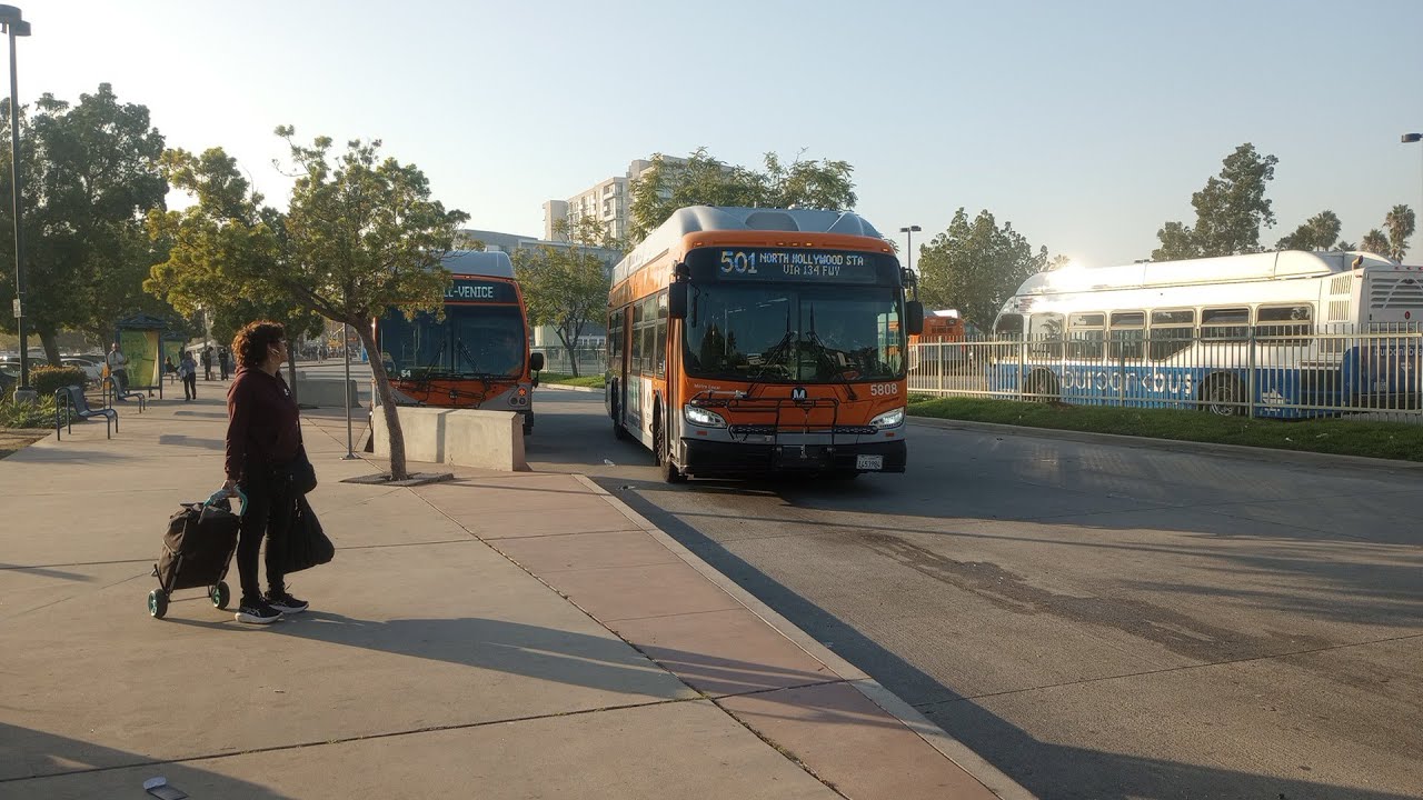 2014 LACMTA New Flyer XN40 5808