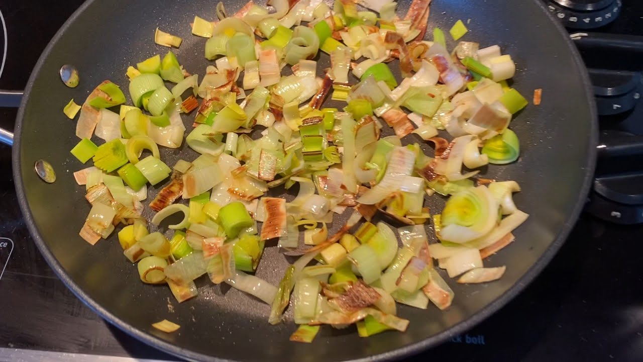 Sauteed Leeks - How To Cook Leeks - Pan Fried Leeks - Easy Stir Fried Leeks Low Carb Recipe