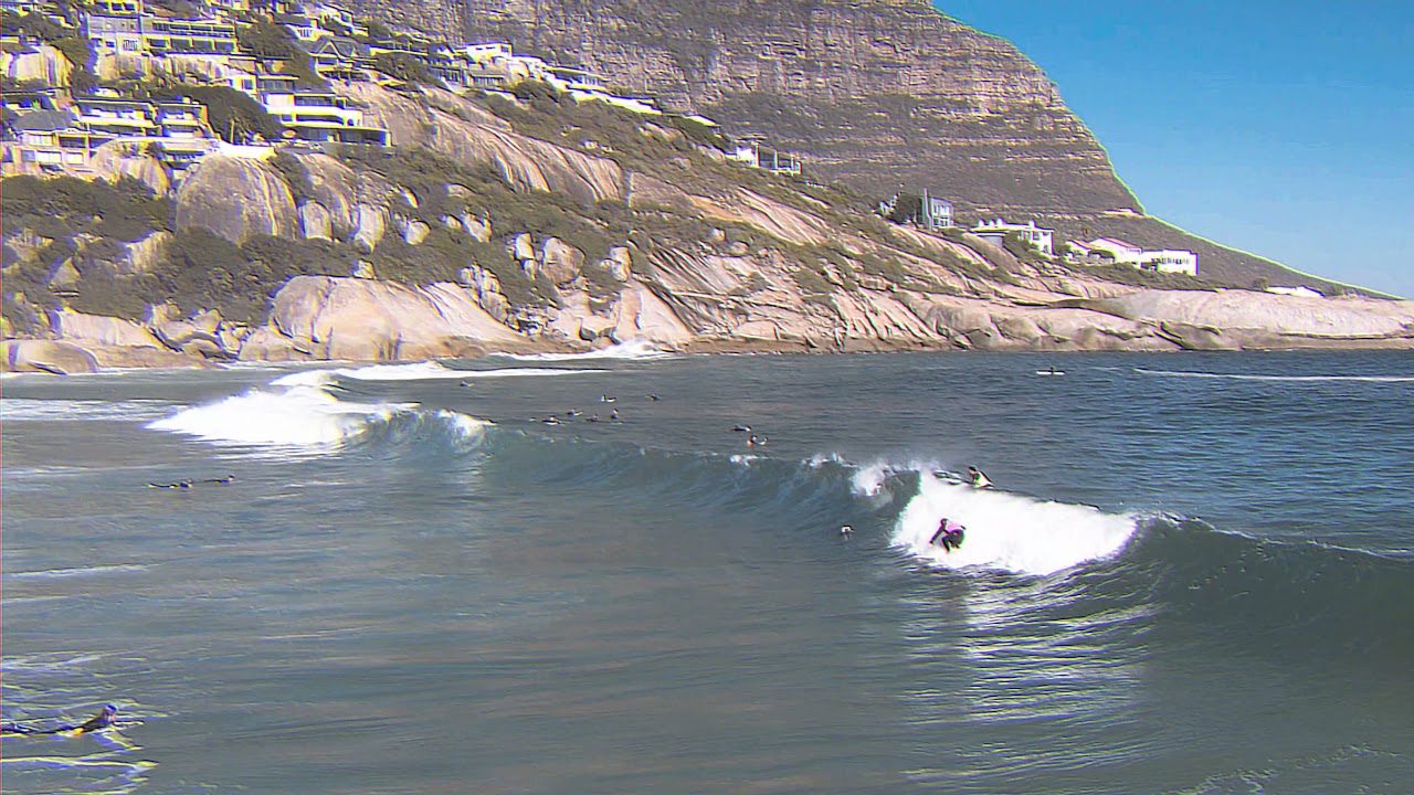 Solid waves at the Rolling Retro @ Llandudno 23 May 2021