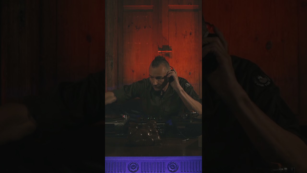 Industrial Rhythms & Acid Flashbacks by Die Trepanation. Sofa Sessions #15