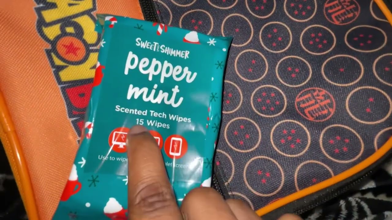 What’s inside my bag | lofi ASMR | tapping, scratching, camera touching, gripping