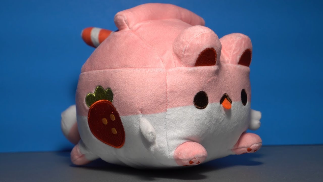 Mewmilk Makeship plush by Stef Scribbles!