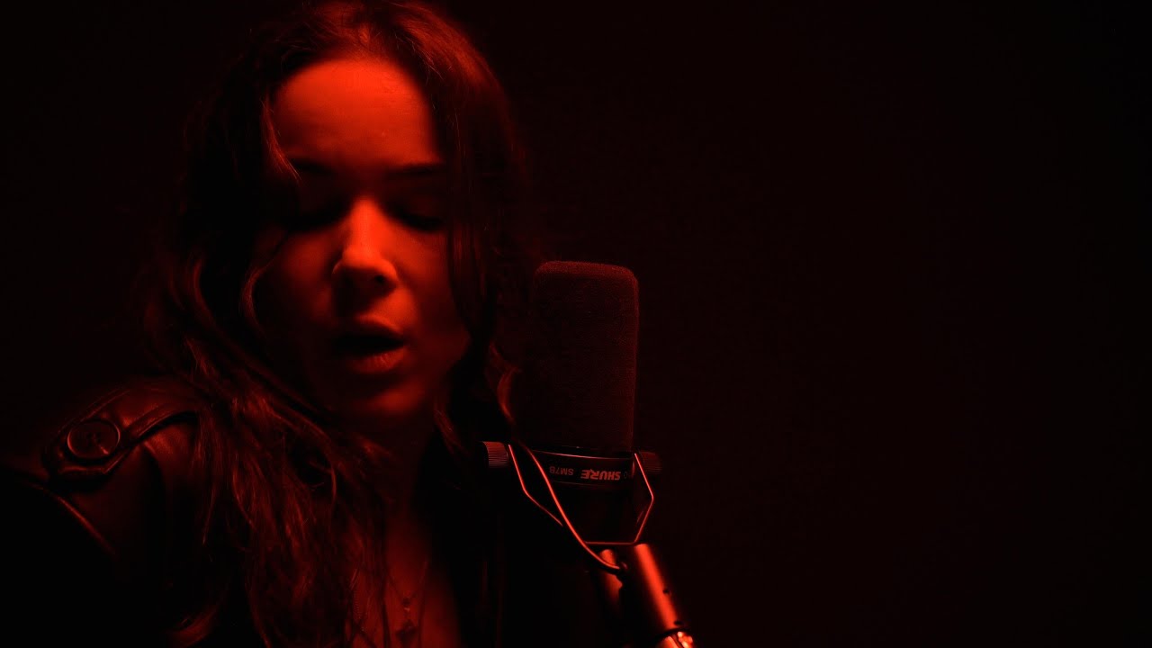 Alexiane - Single Again (Studio)
