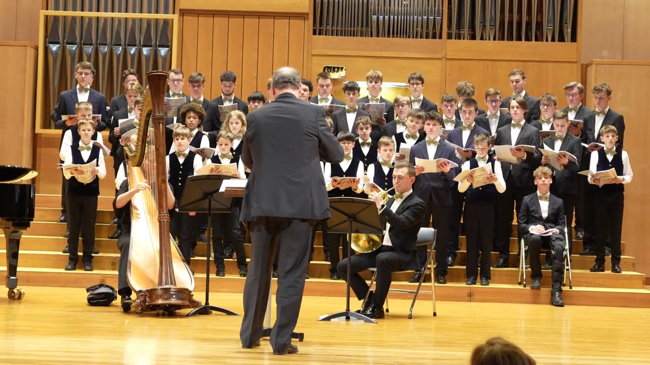 Pueri Cantores Luxembourg - Hisaishi: Ashitaka and San (from Japanse anime 