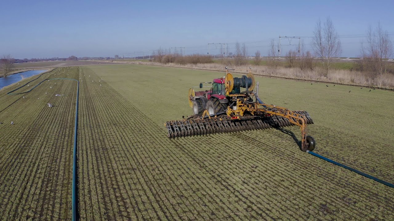 Loonbedrijf De Wit Beemster | Sleepslang bemesten 2021 | (4x) Case IH & (2x) McCormick