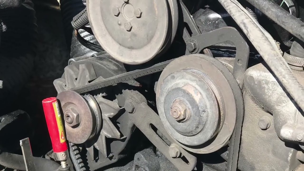 DAF 400 . Порвало цепь ГРМ мотора D3t. The motor chain broke.