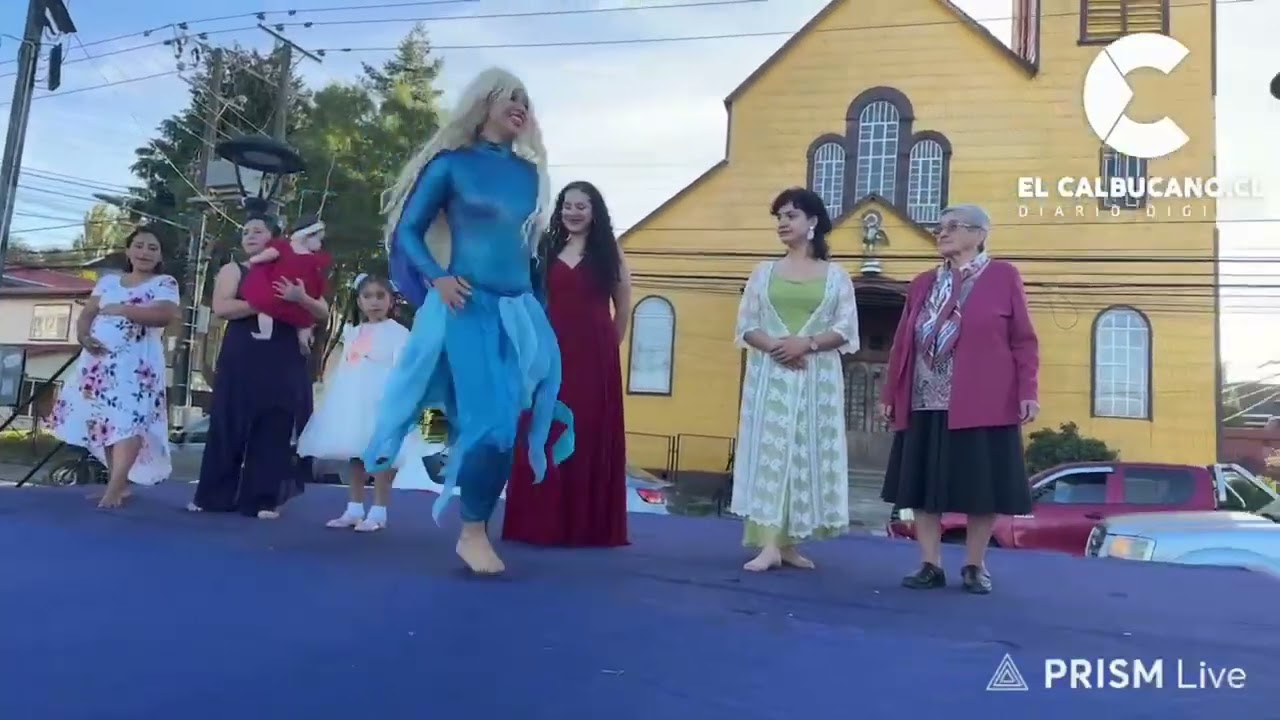 Linda presentación Plaza de Calbuco. Conmemorando Día Internaciona de la Mujer