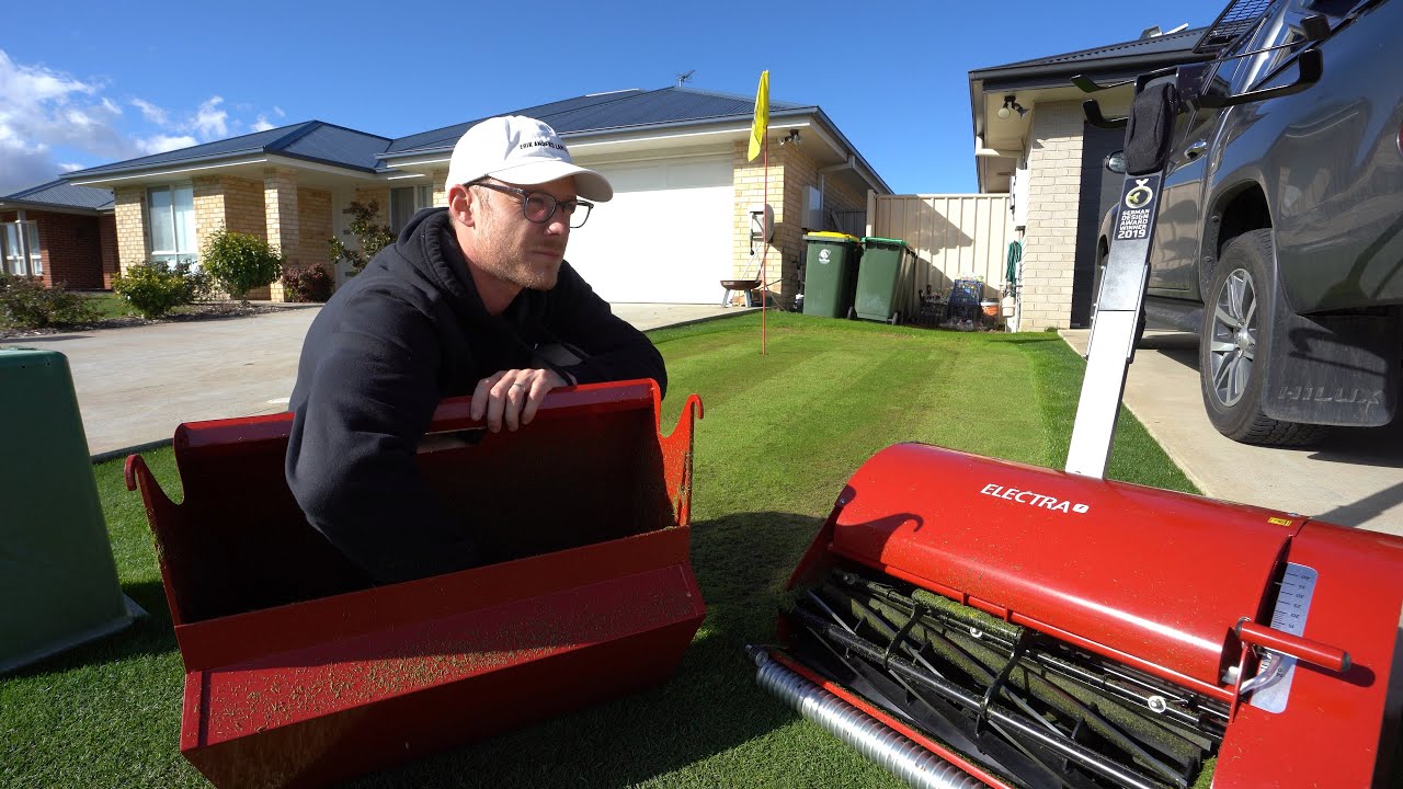 Mowing My Golf Green at 8mm With the Swardman Electra