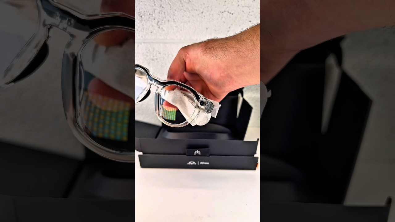 Up Close With the Oakley Meta HSTN 👀