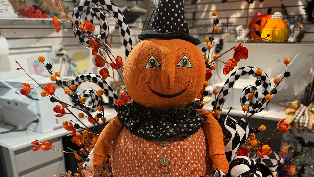 DIY Halloween Centerpiece - Mr Boo