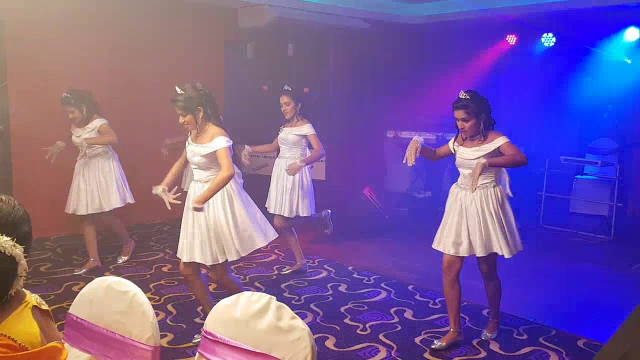 Sadeepa & Sameera Wedding Surprise Dance 🤵👰🎊️🎉️🎈
