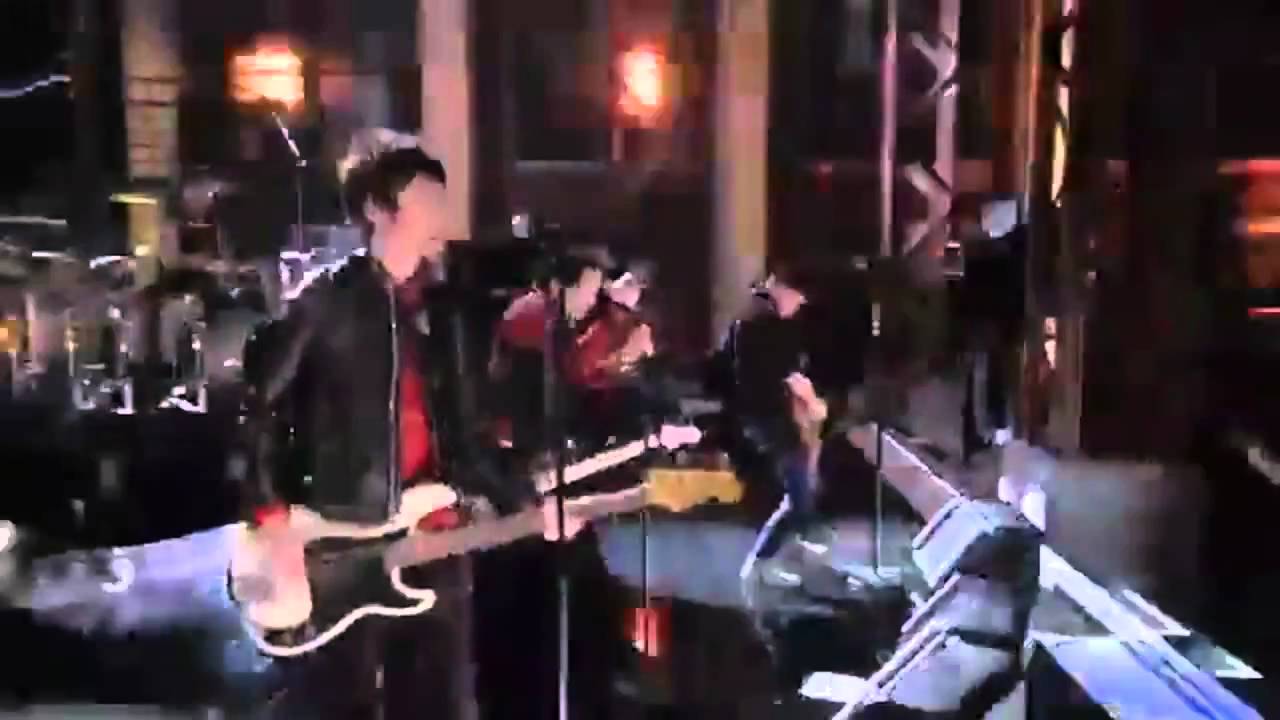 Sum 41 - Screaming Bloody Murder live on Lopez Tonight HD