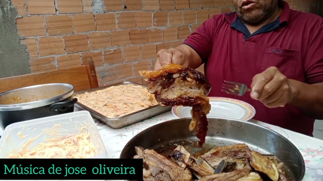 Costela pré cozida na pressão e assada no sal grosso no forno 