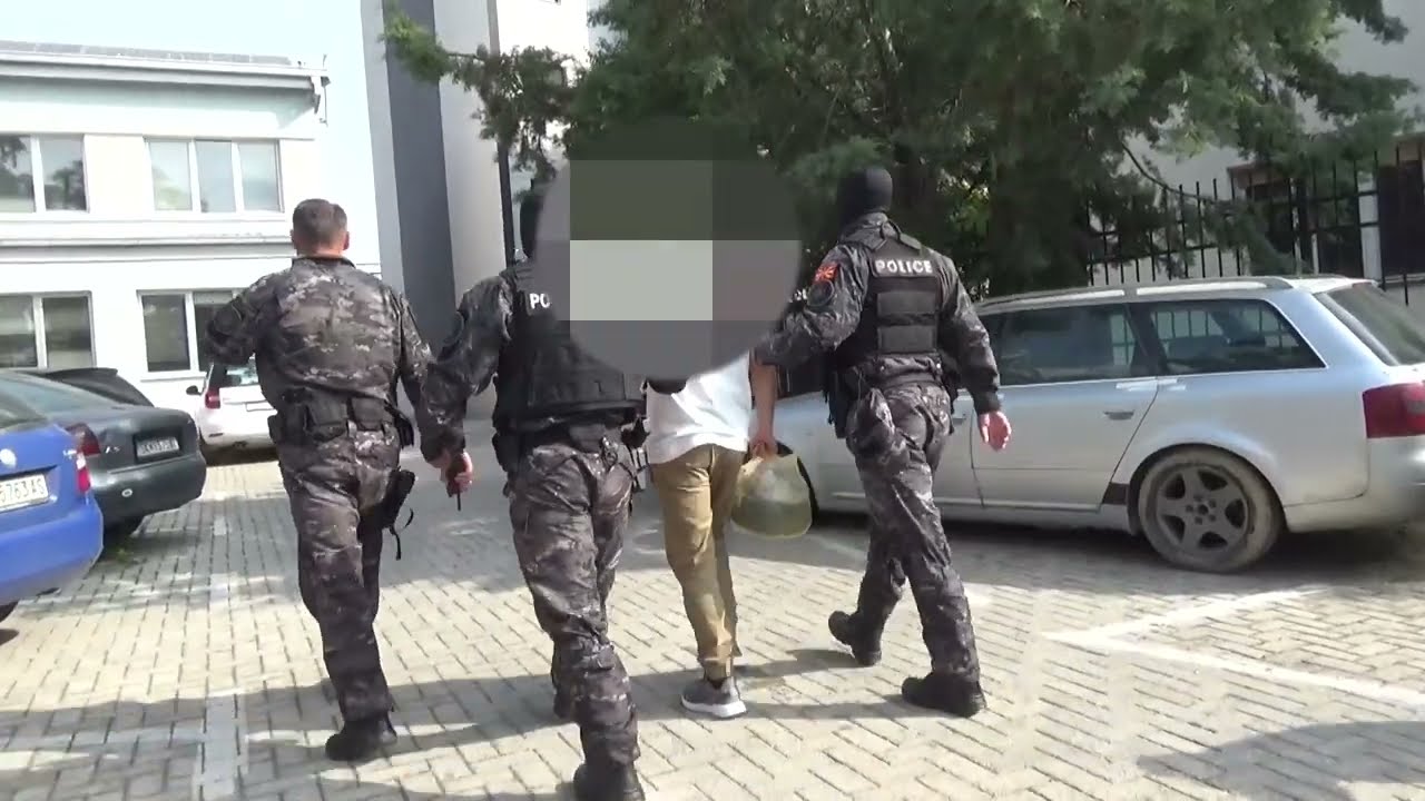 Сузбиена меѓународна група за криумчарење мигранти - инсерти