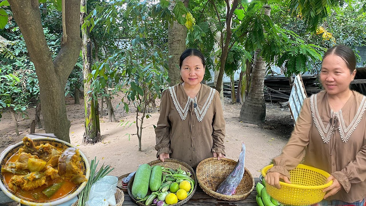 Khmer Samlor Mchuor Krueng khteah– Authentic Countryside Recipe | fresh fish with Fresh Ingredients