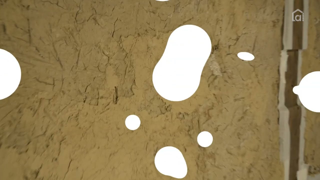 Restauration d'une maison à colombages avec un enduit à l'argile