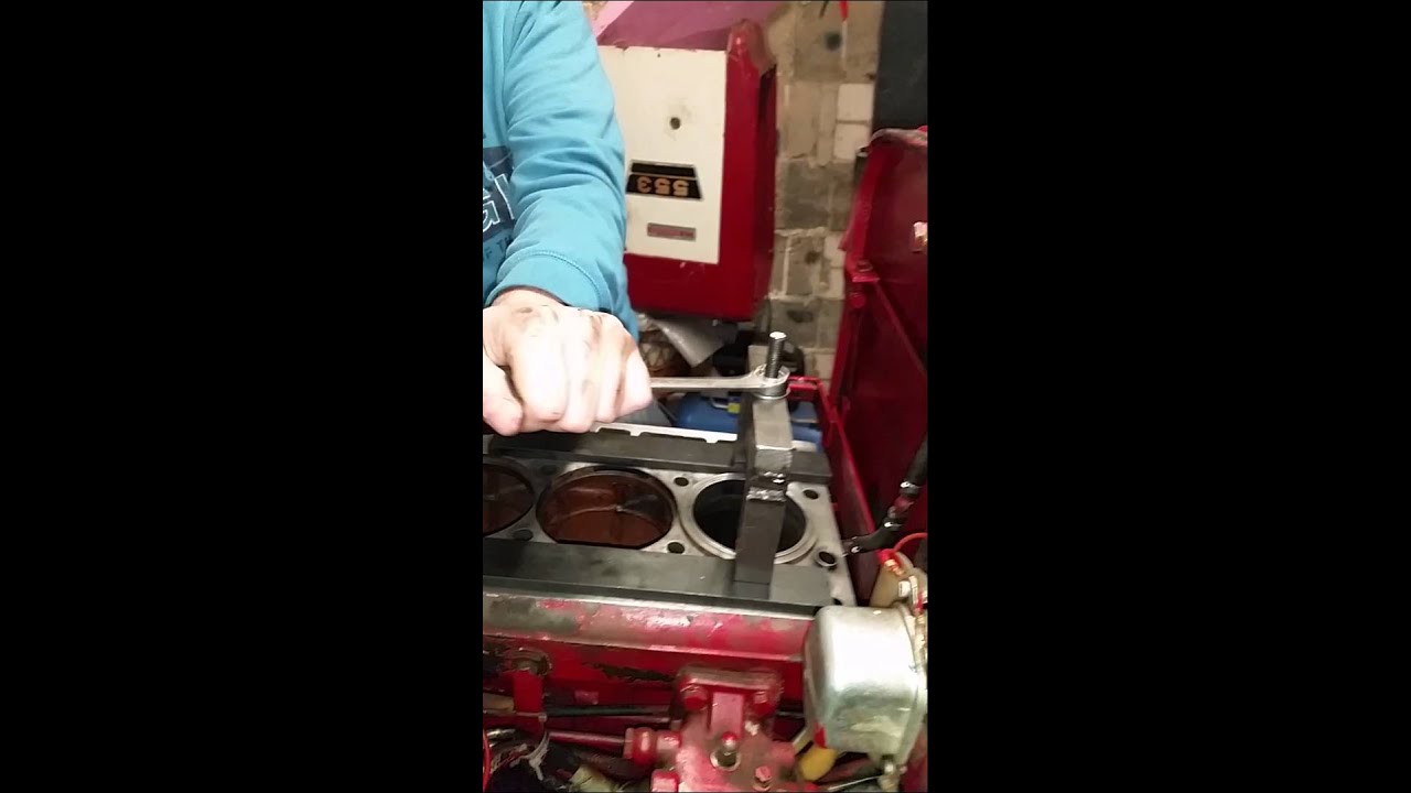 Traktor ihc Kolbenbuchse ziehen