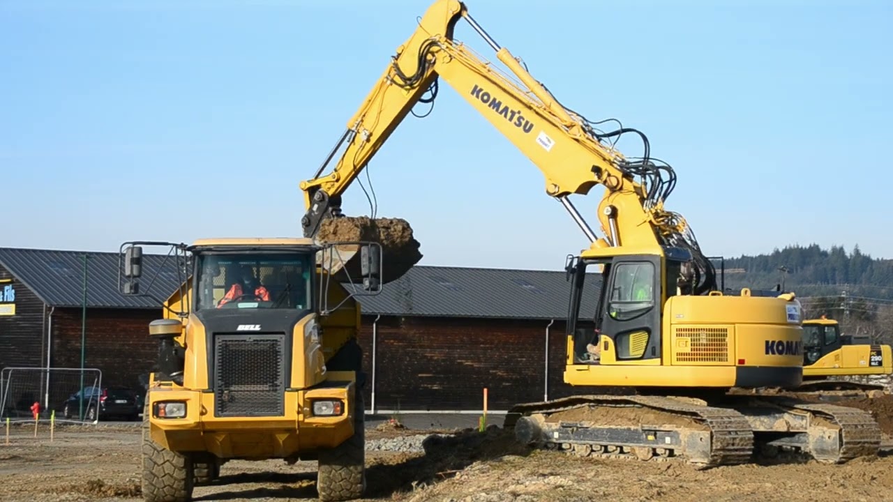 Chantier de terrassement pour la  construction d'un magasin