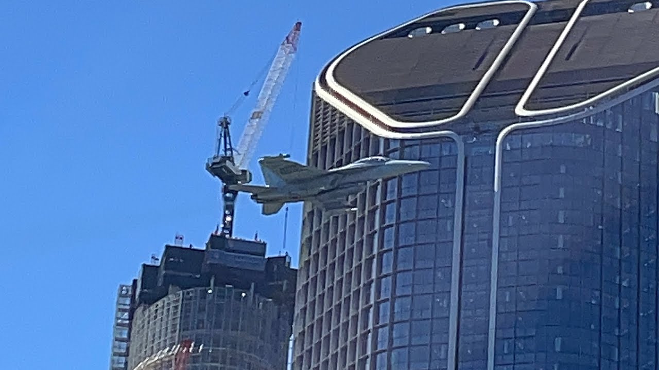 Brisbane Riverfire 2023 Growler and C-17 rehearsals.