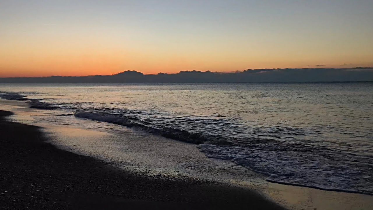 Pre-Sunrise Ocean Waves Calm Beach Ambience Before Sunrise | Relaxing Sea Sounds for Sleep 5 H 4K
