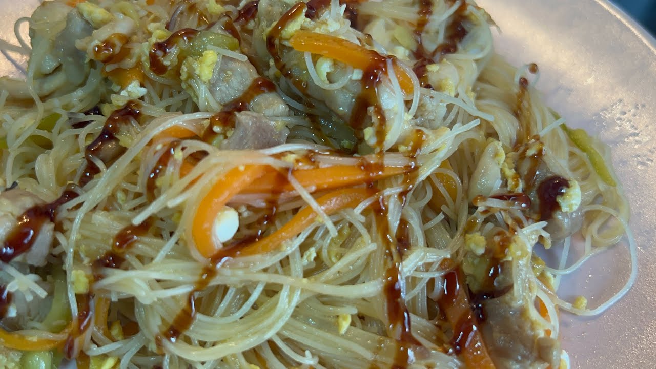 Fideos chinos con pollo