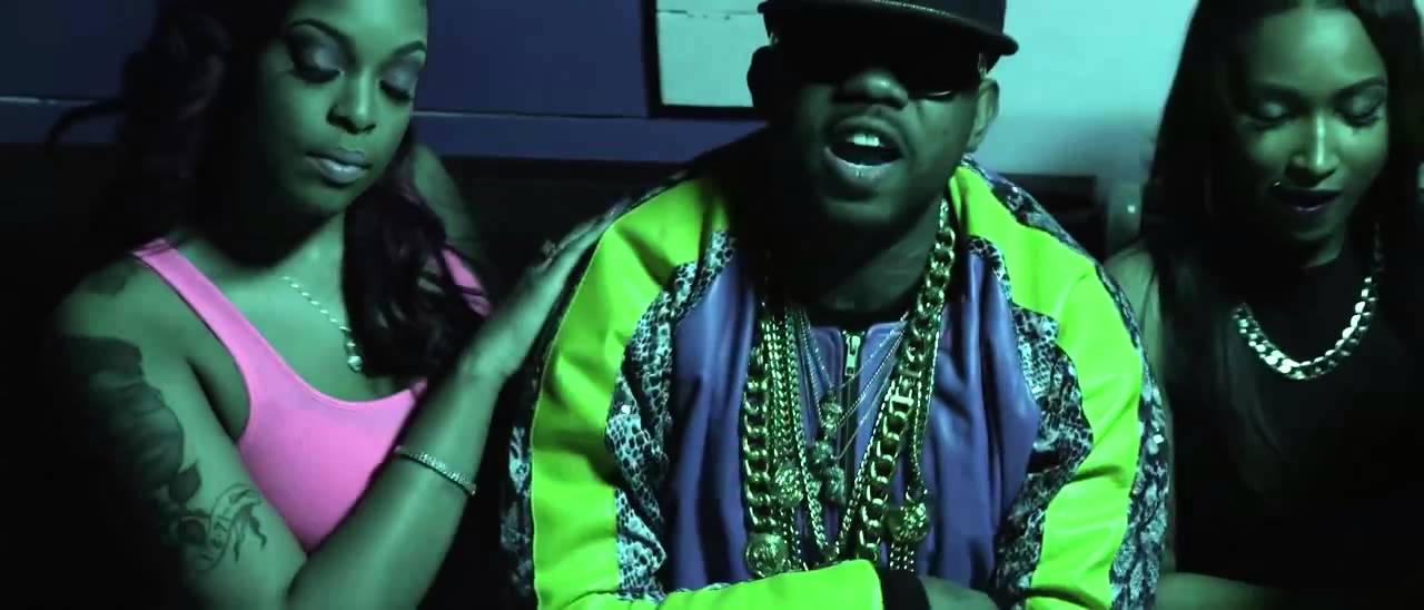Bleu Davinci - Lil Nigga feat  Fly Boy Pat, Cap 1, and Jim Jones (Official Video)