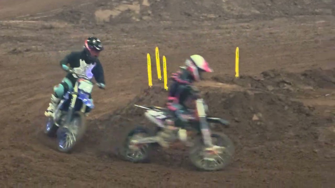 Women's class Victory sports racing 