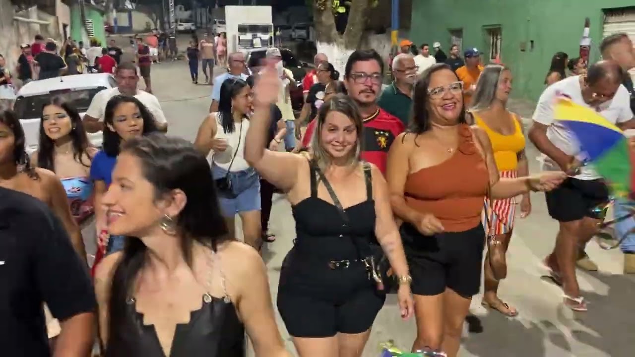 Bloco Saindo da Casa dela Ano II Prévia da Mulher da Sombrinha em Catende