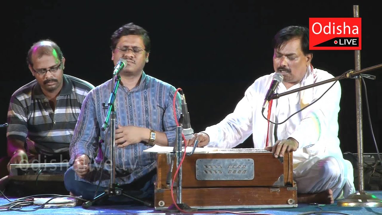 ବିତିଲା ତ' ଯାମିନୀ, ମଉଳିଲା କାମିନୀ - Guru Ramahari Das & Guru Bijaya Kumar Jena | Odia Hit Song