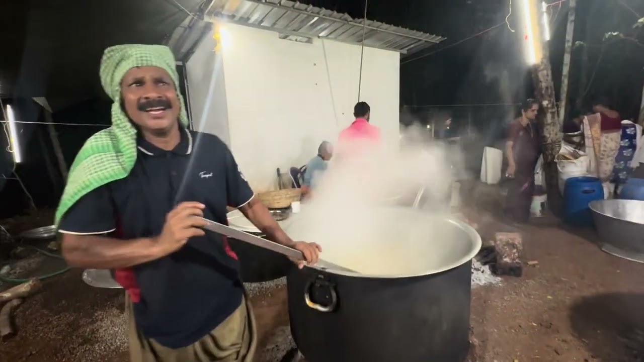 ചുണ്ട ￼￼ തട്ടുമ്മ￼ൽ 