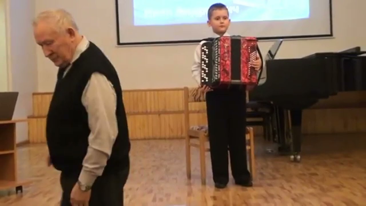 Моё выступление на концерте памяти баяниста Патюткова И. А. 2015 год.