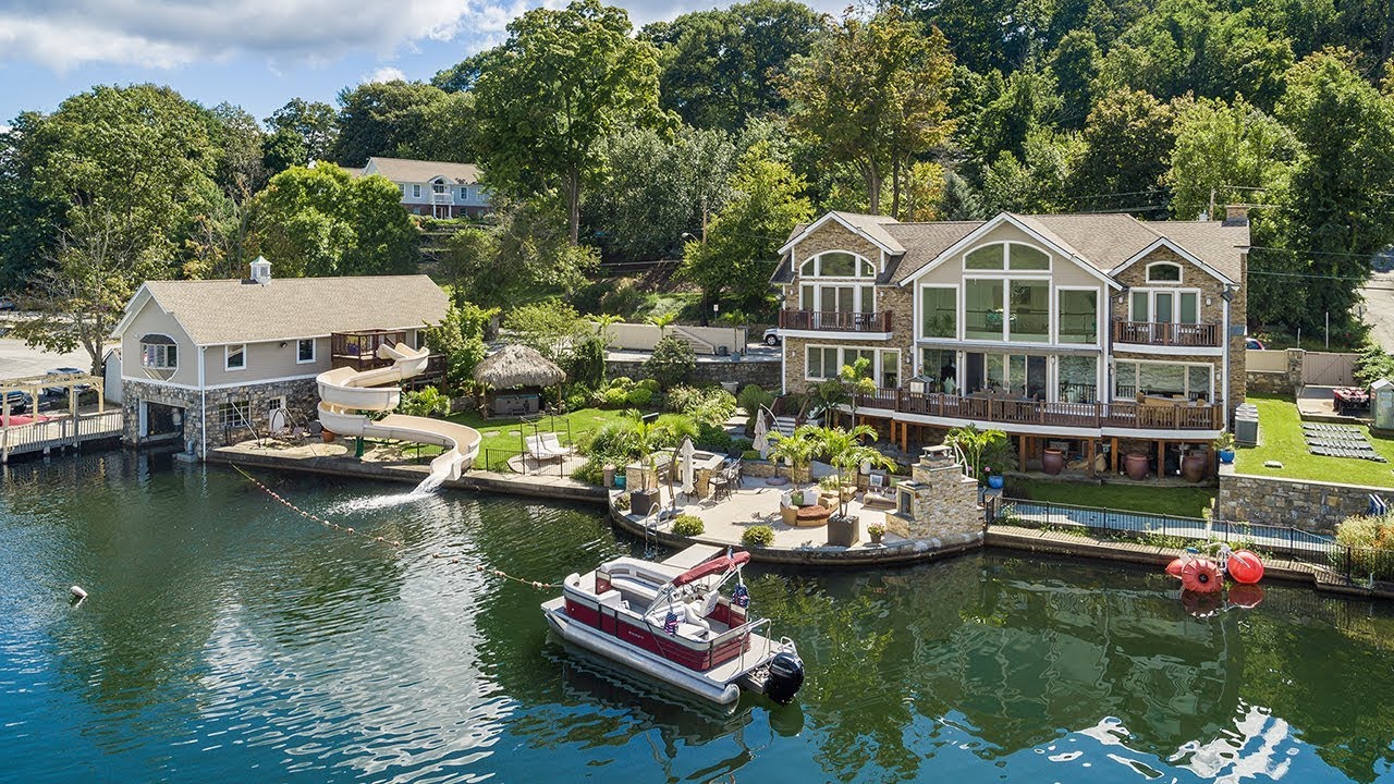 815 South Lake Boulevard Mahopac NY Real Estate 10541