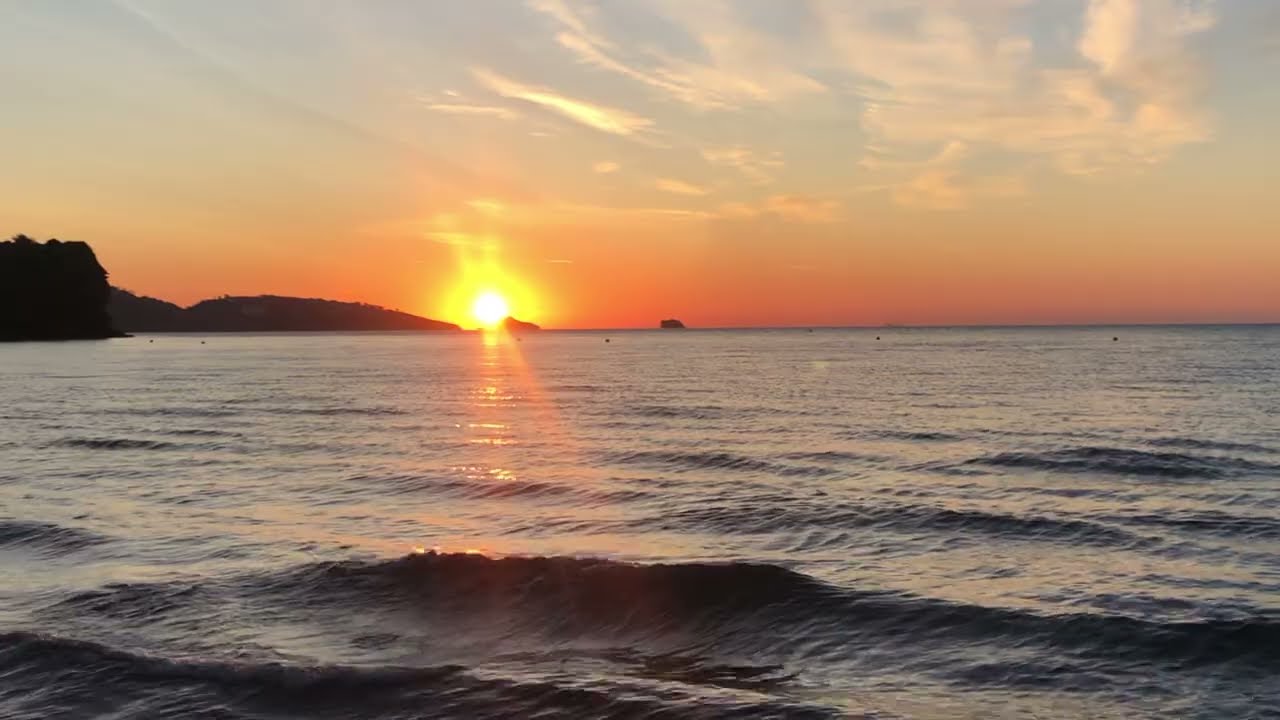 Sunrise by the sea - Devon Goodrington Sands
