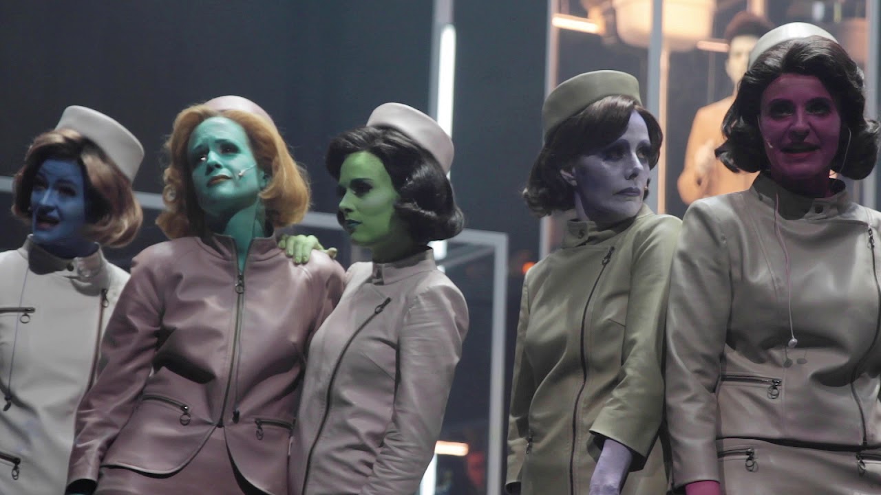 Trailer IN DEN GÄRTEN ODER LYSISTRATA TEIL2