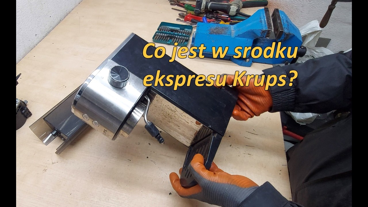 Ekspres do kawy Krups. Co jest w środku?