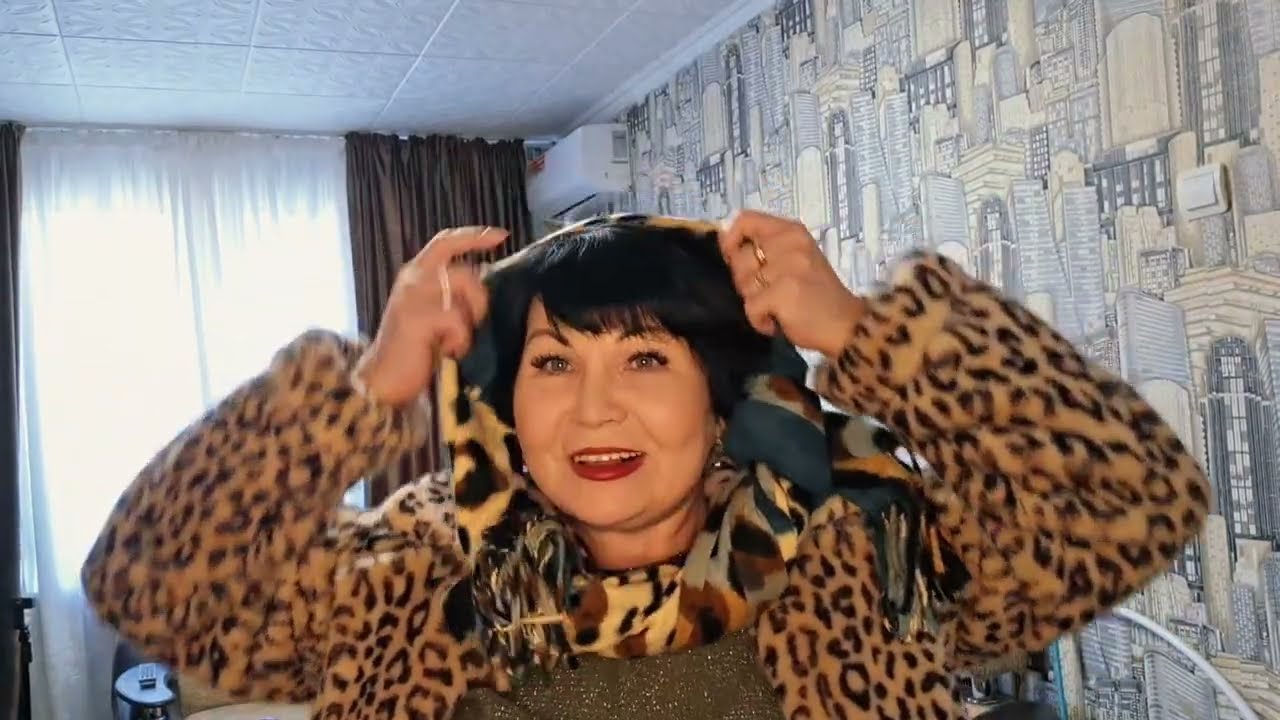 Как красиво завязать палантин🤭 Большие проблемы маленького поселка