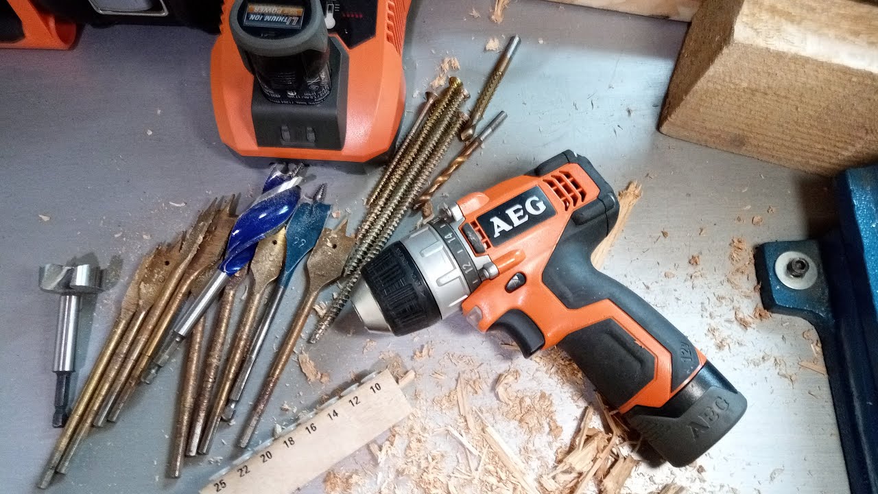 AEG  BS 12 C   [ Retro Tool years 2011 ]
