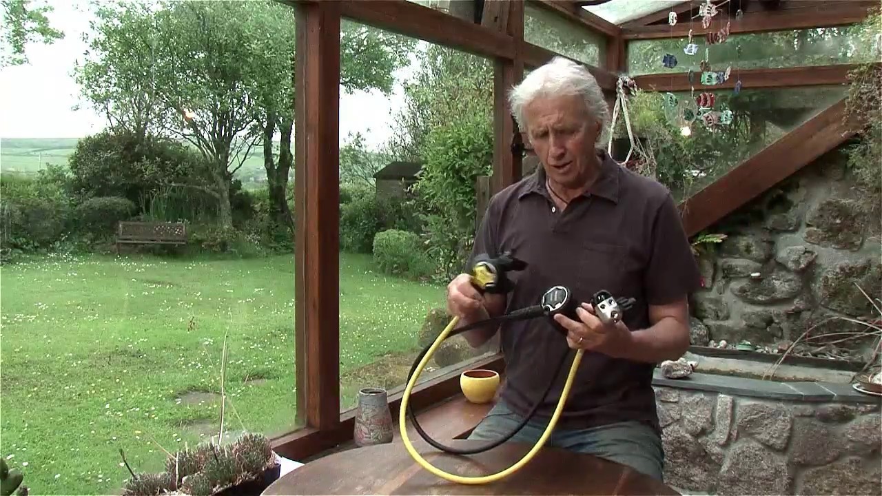 Scuba Diving Equipment Review: Mares Loop 15X Regulator