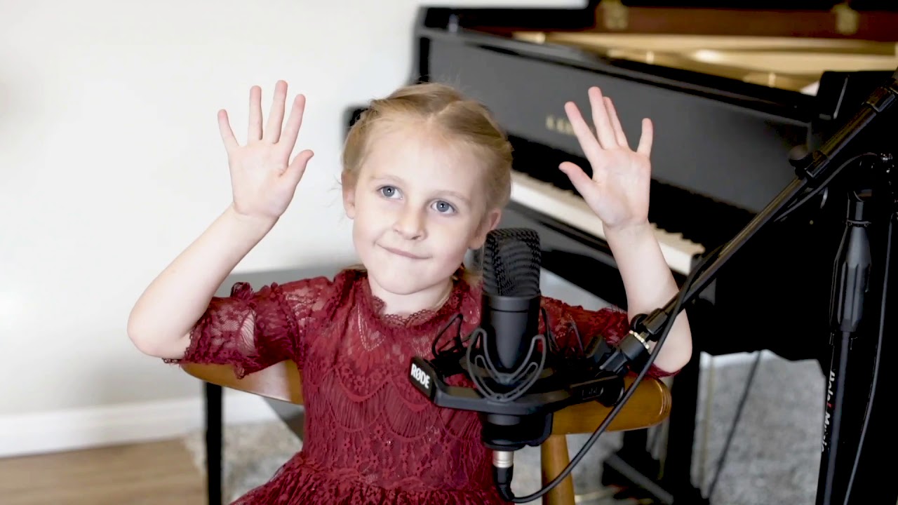Students Teach | Lesson 1: Tennesy Teaches Finger Numbers