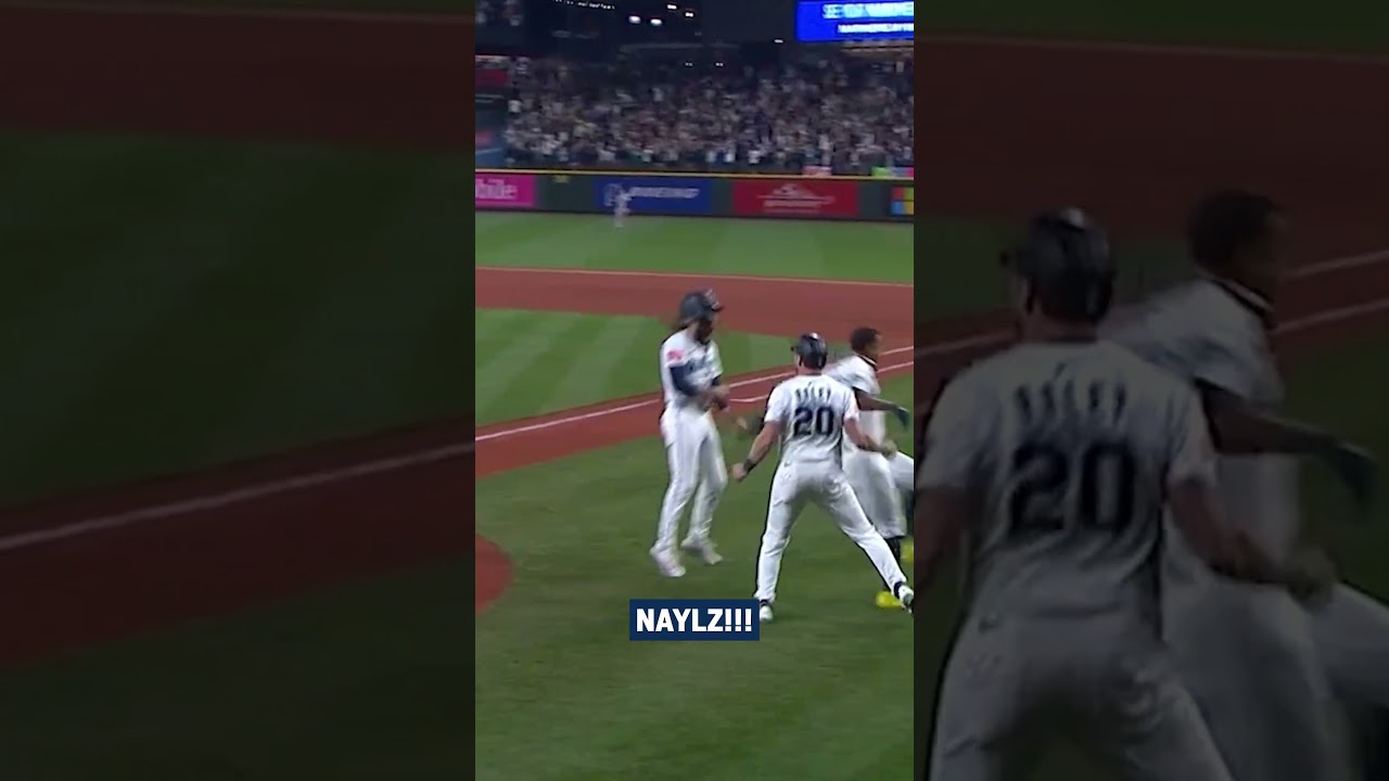 JOSH NAYLOR FOR THE LEAD!! #SeizeTheMoment