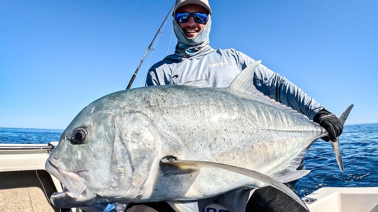 GT Fishing Airlie Beach (Insane Top Water Action)