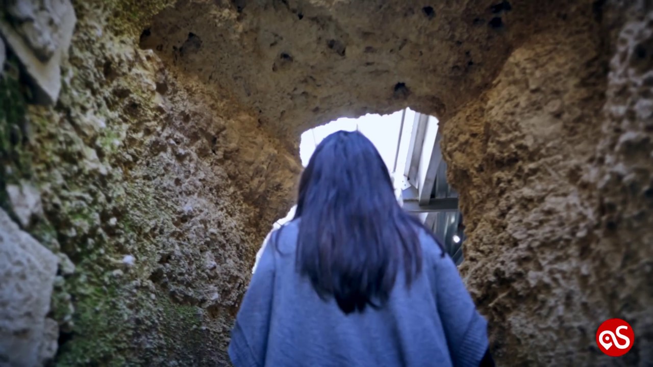 Il Castello Aragonese. Sotto una piazza l'antica fortezza