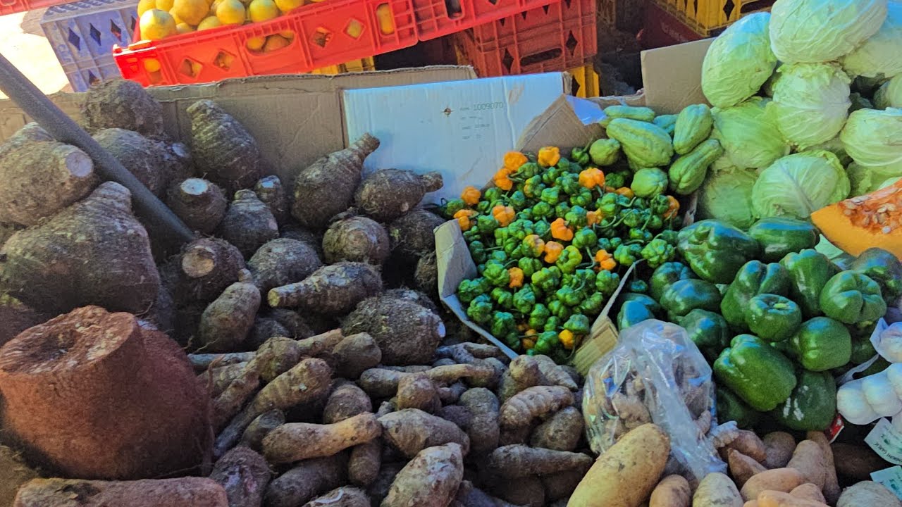 CAPTURING THE JOY OF ISLAND SHOPPING!  🇯🇲 #rurallife #jamaica #shopping 