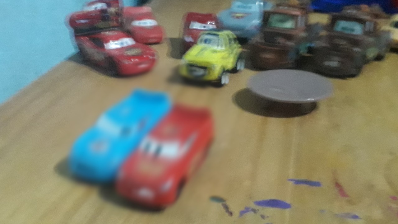 Mcqueen VS Mcqueen de Dinoco (Stop Motion)