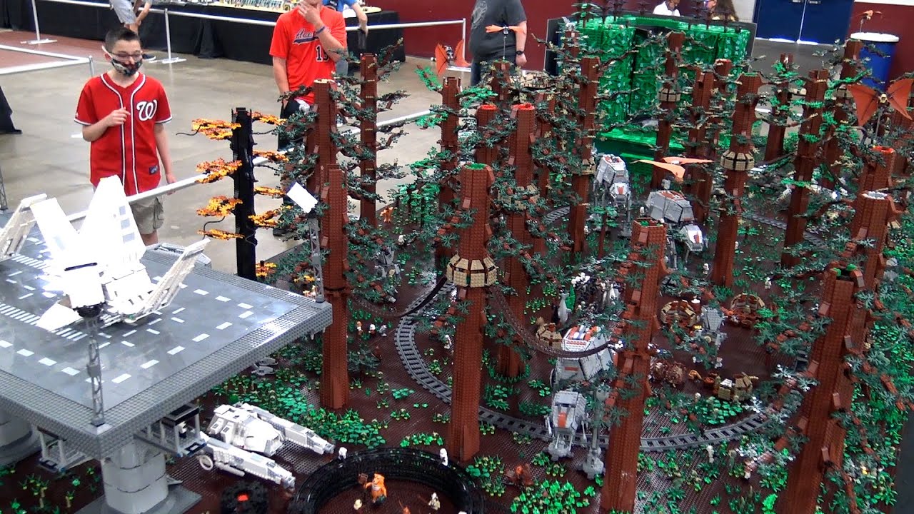 Huge LEGO Star Wars Endor with 100,000 Pieces + Real Water!