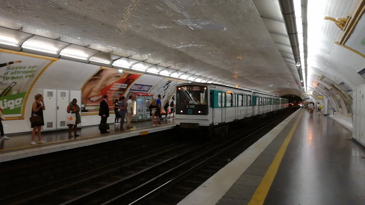 Convoi MF67 D 2 108 de la Ligne 10 de passage &agrave; Marcel Sembat sur la 9