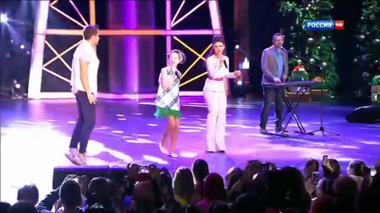 Соня Лапшакова, Дискотека Авария - Лайк Ми (Рождественская песенка года 2014)